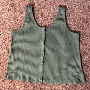 Kate Quinn Women’s Crop Waist Button Tank